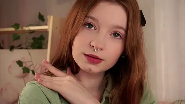 Snapshot of Wandarful_Wanda chatting on 11.26.25 Wandarful Wanda online show from 11.26.25