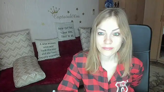 Tiffany Bates online show from 10.09.25