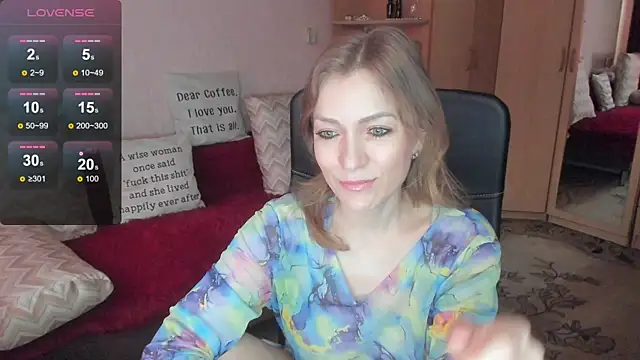 Snapshot of Tiffany_Bates chatting on 07.24.26 Tiffany Bates online show from 07.24.26