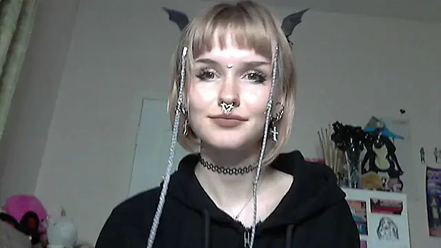 Paradoxy  online show from 04.24.26