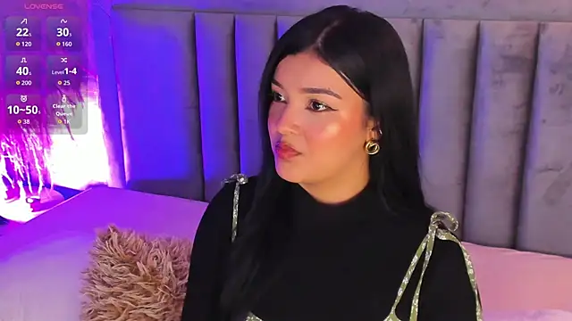 EmmaBlossom online show from 10.05.25