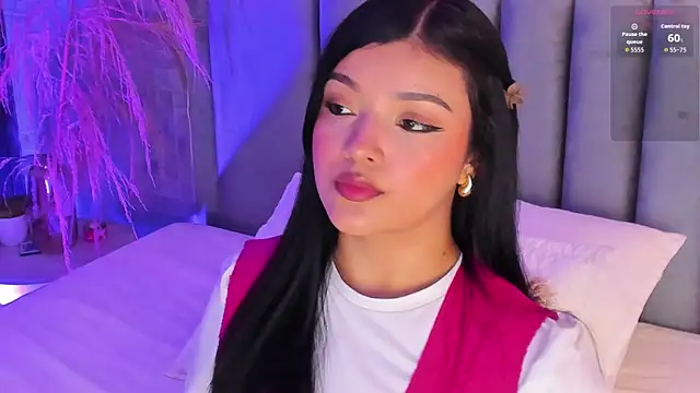 EmmaBlossom online show from 10.09.25