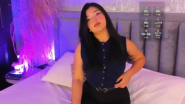 EmmaBlossom online show from 10.17.25