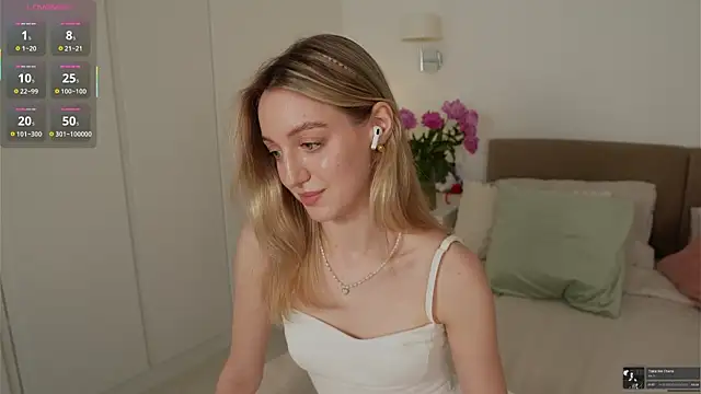 SophieBelll online show from 06.12.26