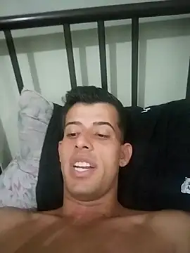 Snapshot of Morenolindomg chatting on 10.30.25 Morenolindomg online show from 10.30.25