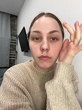 Snapshot of Im_Regina chatting on 11.29.25 Im Regina online show from 11.29.25