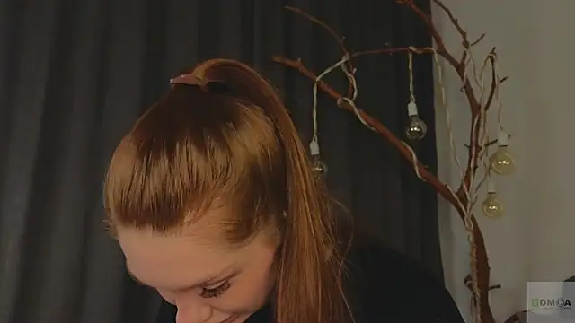 Nicole Broown  online show from 05.31.26