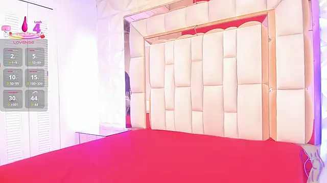 Sarah Adamss online show from 11.17.25