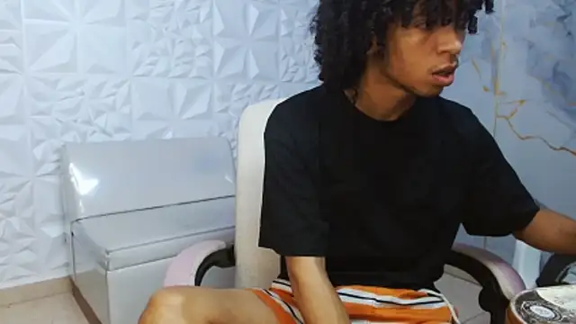 Snapshot of xion_ez chatting on 05.06.26 xion ez online show from 05.06.26