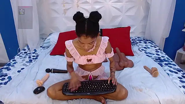 adisson petite1 online show from 02.06.26