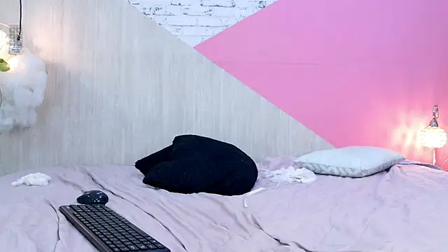 adisson petite1 online show from 02.09.26