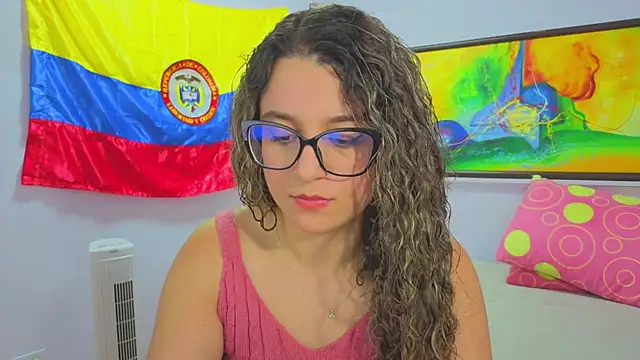 Snapshot of katiaa_lovv chatting on 06.29.26 katiaa lovv online show from 06.29.26