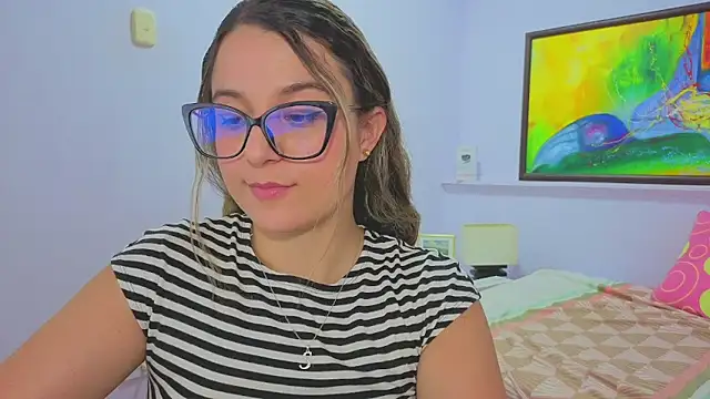 Snapshot of katiaa_lovv chatting on 07.21.26 katiaa lovv online show from 07.21.26