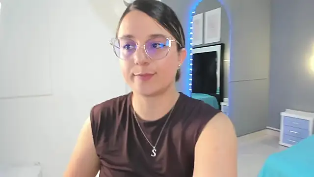Snapshot of katiaa_lovv chatting on 07.30.26 katiaa lovv online show from 07.30.26