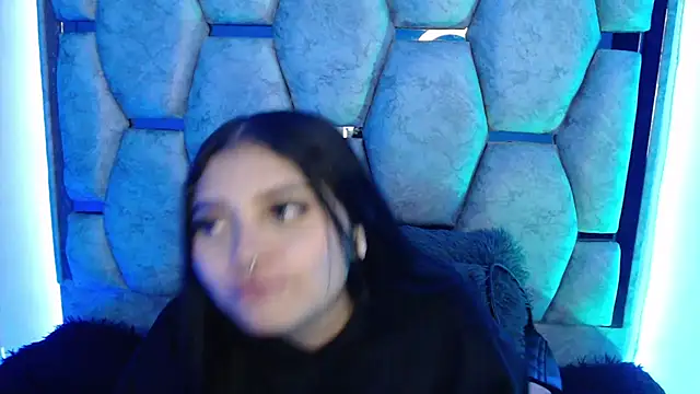 AnalyMilles online show from 03.17.26