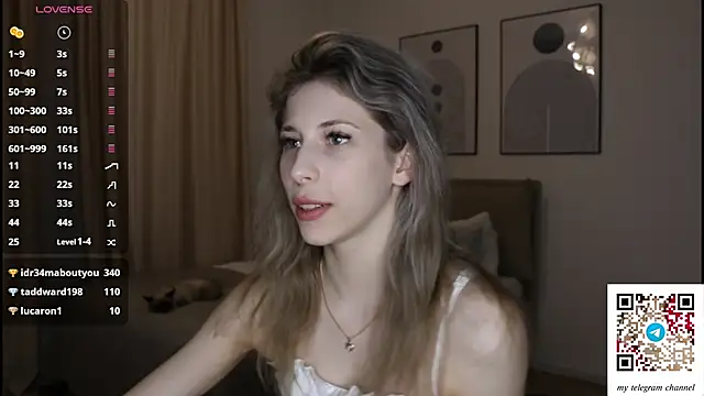 Snapshot of magnificent_Destiny chatting on 03.06.26 magnificent Destiny online show from 03.06.26