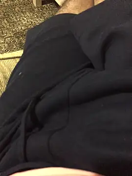 Snapshot of Yassesexy chatting on 10.11.25 Yassesexy online show from 10.11.25