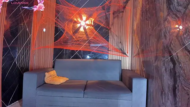 Snapshot of Stiben_boy chatting on 10.24.25 Stiben boy online show from 10.24.25