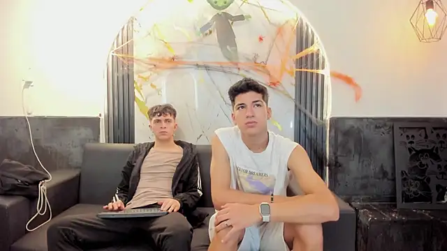 Snapshot of Stiben_boy chatting on 11.02.25 Stiben boy online show from 11.02.25