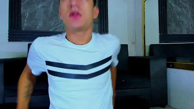 Snapshot of Stiben_boy chatting on 02.19.26 Stiben boy online show from 02.19.26