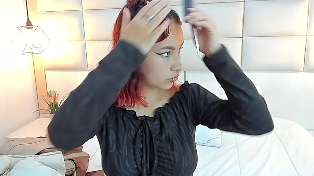 Snapshot of Megane_whitte chatting on 01.05.26 Megane whitte online show from 01.05.26