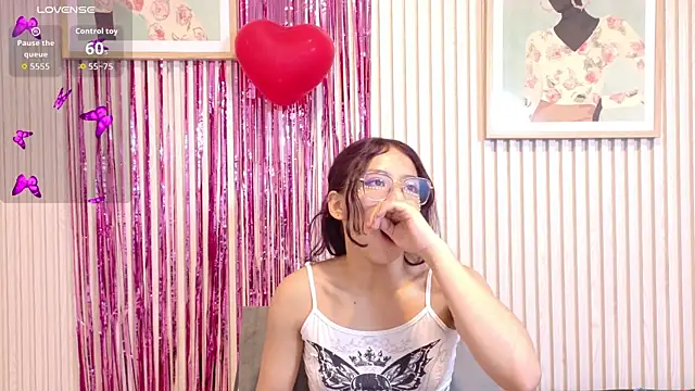 Abrilmirren online show from 02.10.26