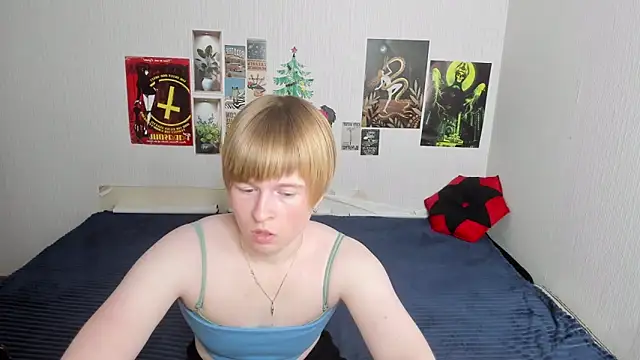 Cattie w  online show from 04.26.26
