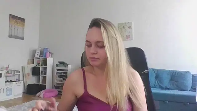 Cynoraye online show from 03.24.26