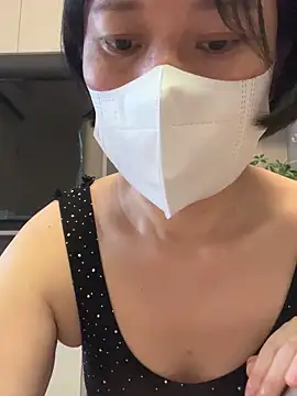 Snapshot of POS001 chatting on 03.09.26 POS001 online show from 03.09.26