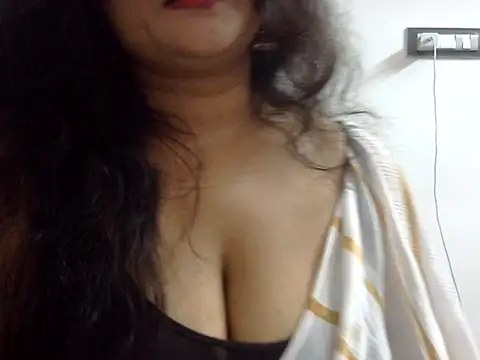 Snapshot of aarohee9 chatting on 11.25.25 aarohee9 online show from 11.25.25