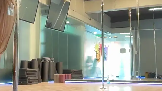 Roriann online show from 02.25.26