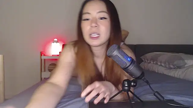 blueburrypie online show from 10.16.25