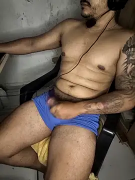 Snapshot of gtzmoreno chatting on 02.12.26 gtzmoreno online show from 02.12.26