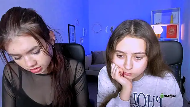 Snapshot of rebecca_smile chatting on 11.24.25 rebecca smile online show from 11.24.25