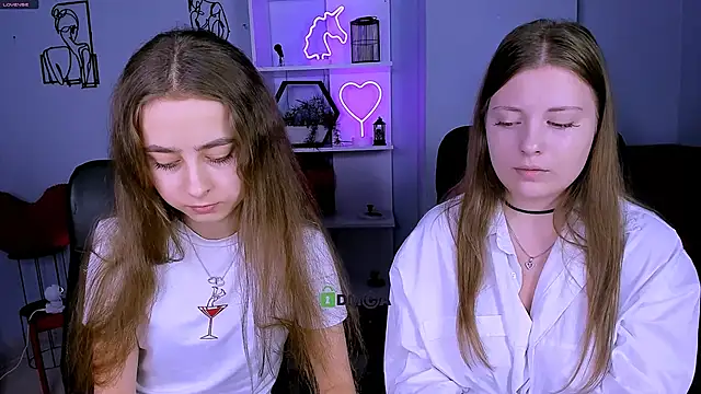 Snapshot of rebecca_smile chatting on 11.28.25 rebecca smile online show from 11.28.25