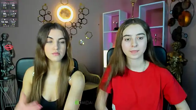 Snapshot of rebecca_smile chatting on 12.19.25 rebecca smile online show from 12.19.25