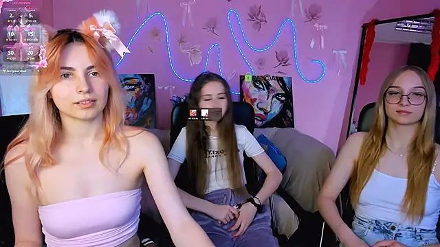 rebecca smile online show from 06.15.26