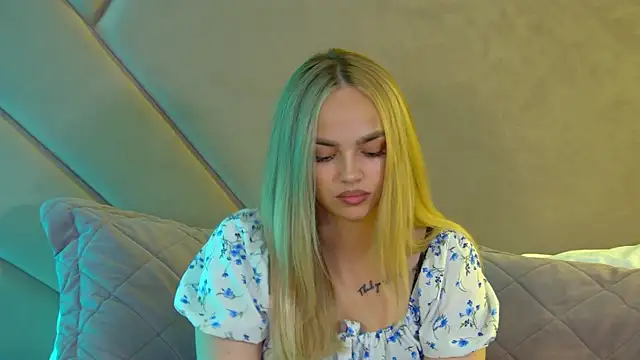 Snapshot of AnitaVenture chatting on 07.08.26 AnitaVenture online show from 07.08.26