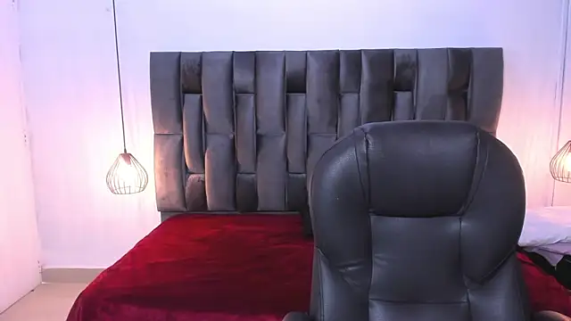 Susi Lee online show from 10.02.25