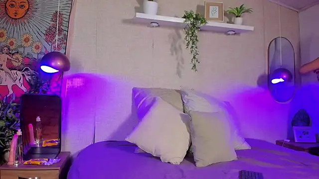 Snapshot of Violeta_dh chatting on 10.02.25 Violeta dh online show from 10.02.25