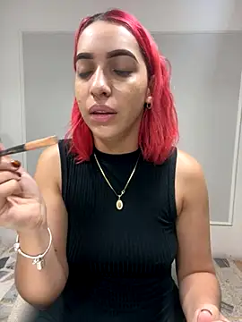 Snapshot of theladymonserrateshow chatting on 11.25.25 theladymonserrateshow online show from 11.25.25