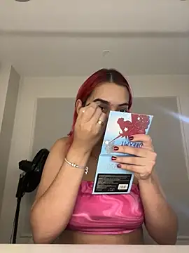 Snapshot of theladymonserrateshow chatting on 11.28.25 theladymonserrateshow online show from 11.28.25