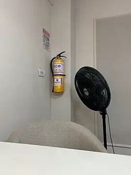 Snapshot of theladymonserrateshow chatting on 12.01.25 theladymonserrateshow online show from 12.01.25