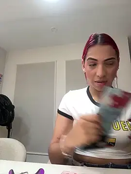 Snapshot of theladymonserrateshow chatting on 01.16.26 theladymonserrateshow online show from 01.16.26