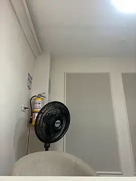 Snapshot of theladymonserrateshow chatting on 02.11.26 theladymonserrateshow online show from 02.11.26