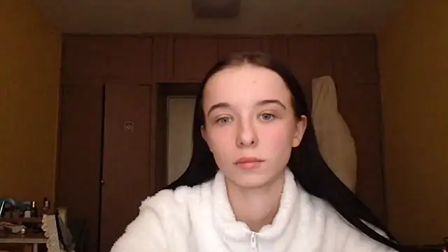 Emilia Light online show from 02.05.26