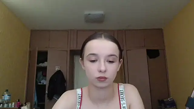 Emilia Light online show from 05.07.26