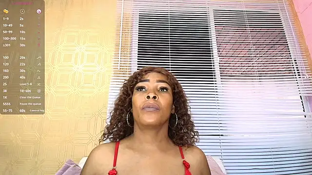 Snapshot of Layla_lell chatting on 06.03.26 Layla lell online show from 06.03.26