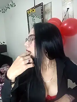 YaraDuartee online show from 02.25.26