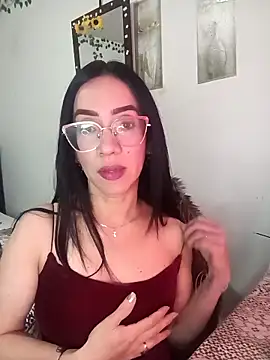 YaraDuartee online show from 03.04.26